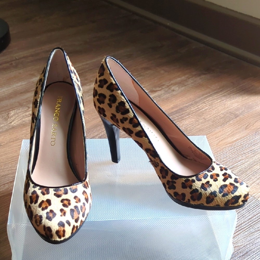NWOT Franco Sarto Heels Classic Pumps
